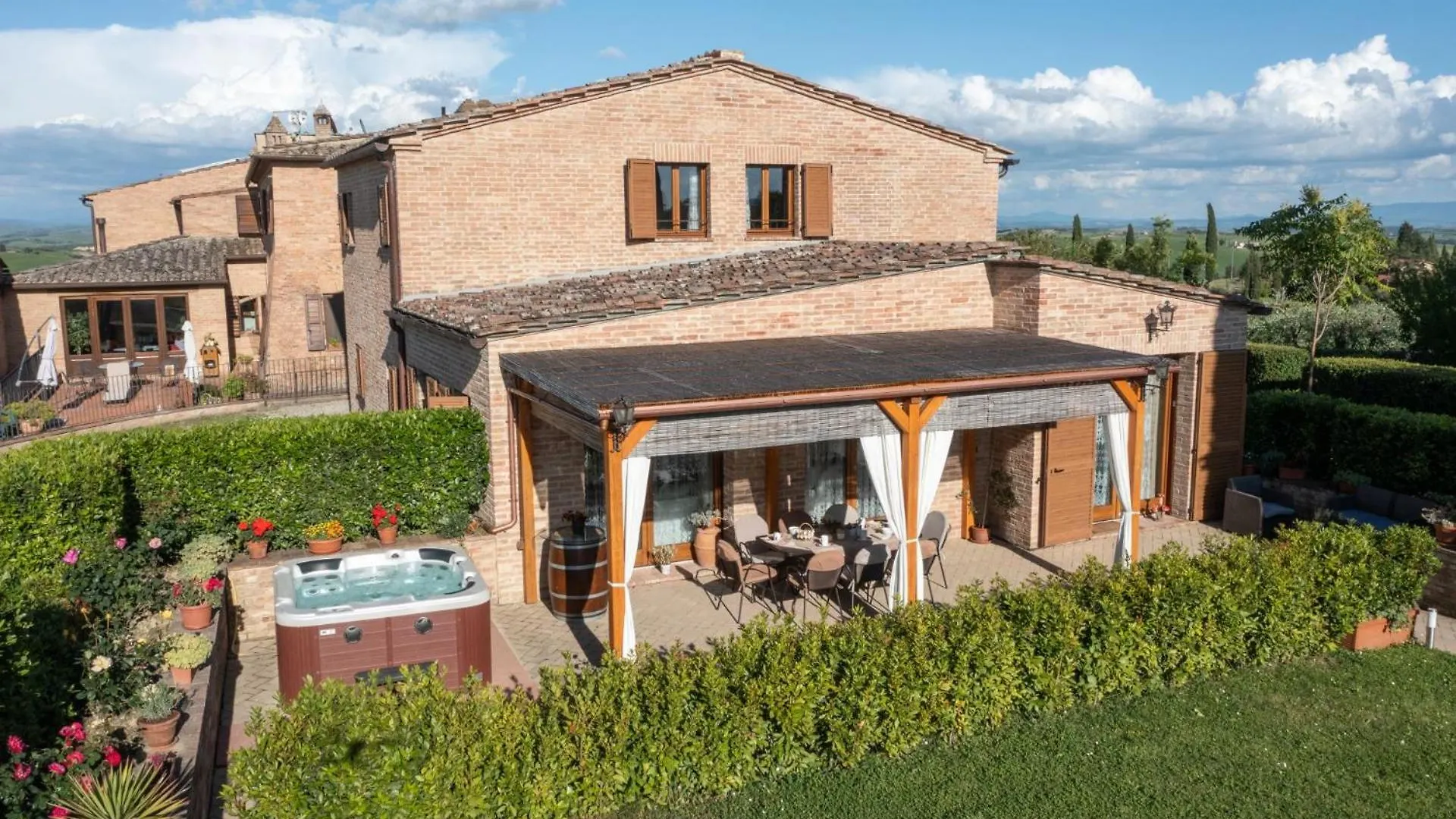La Capanna Di Elfo Luxury Villa View Siena Italien