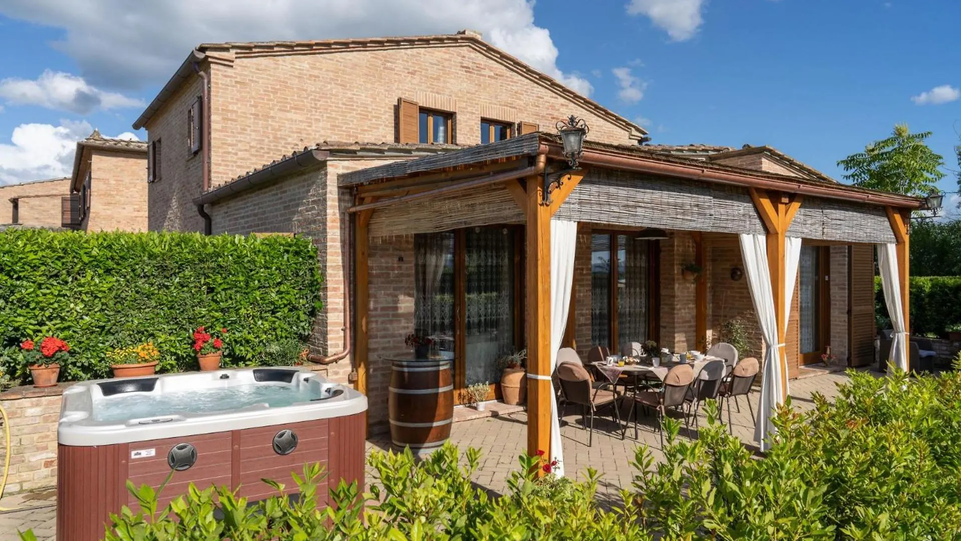 La Capanna Di Elfo Luxury Villa View Siena