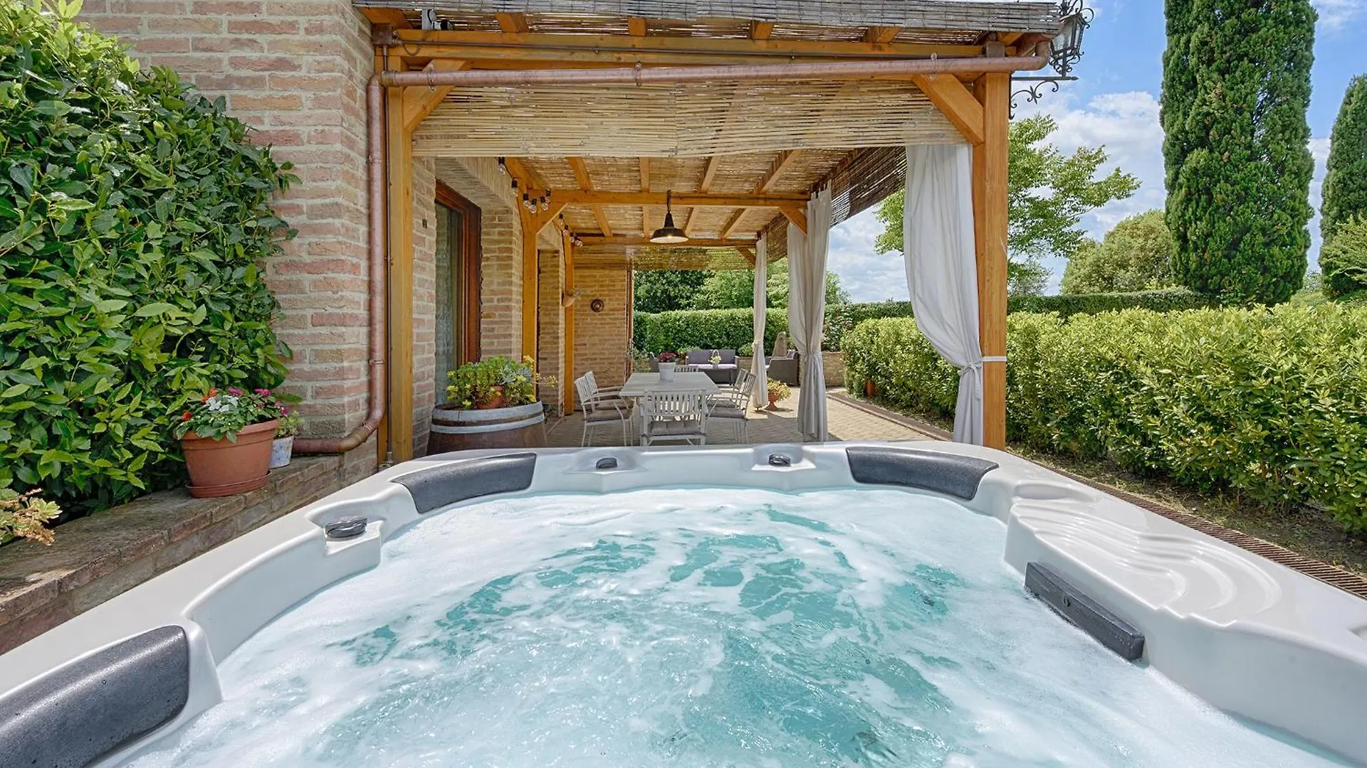 La Capanna Di Elfo Luxury Villa View Siena